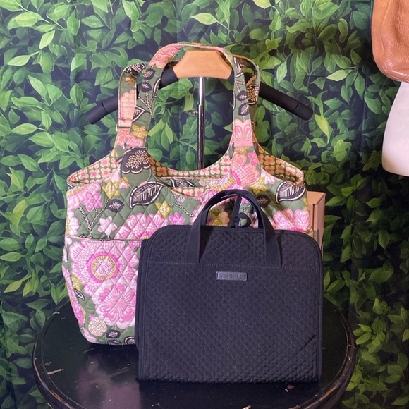 Vera Bradley "Olivia Pink" Laptop Padded Carryall Bag Retired Pattern 3 sec EUC - Picture 10 of 11